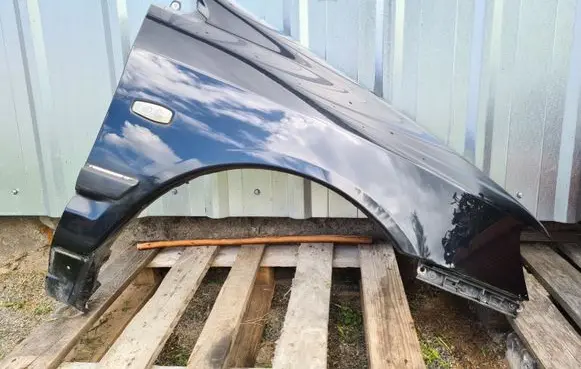 Mitsubishi Space Star Fender