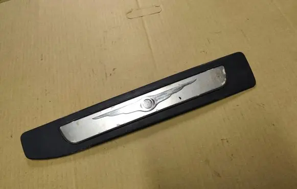 Chrysler PT Cruiser Front sill trim cover 0ZL93TRMAA