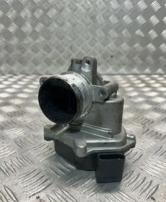 Volkswagen Touran II Throttle valve 03L128063AD