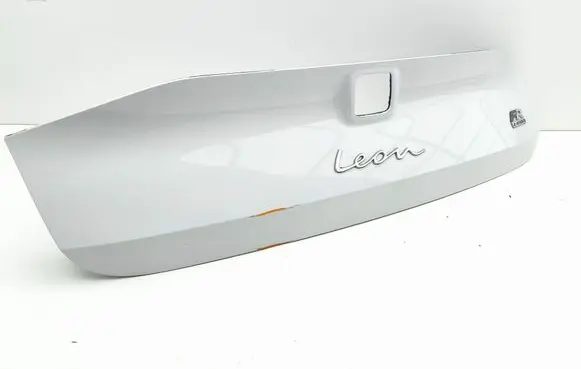 Seat Leon IV Tailgate trim 5FE853955E