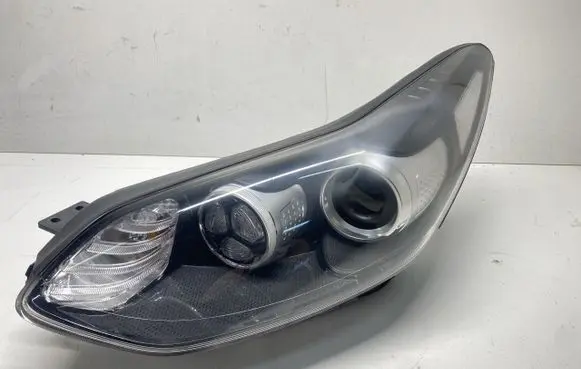 KIA Sportage Headlight/headlamp 92101F1010