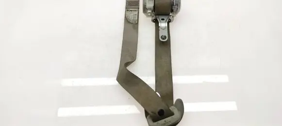 Subaru Outback Front seatbelt 7Q8050P 0432127