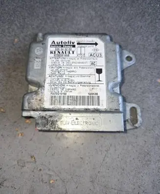 Renault Master II Airbag control unit/module 8200381668 605045200 F007VD10153