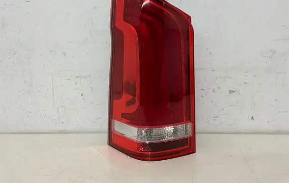 Mercedes-Benz V Class W447 Rear/tail lights A4478200564