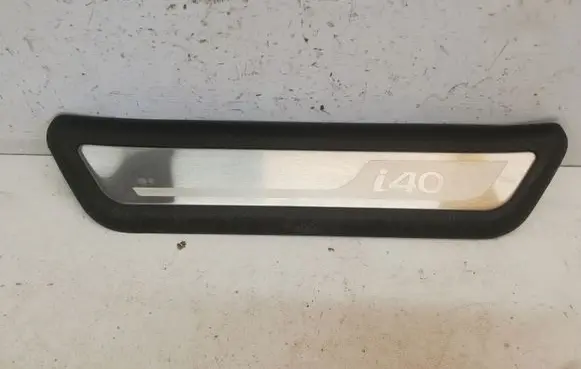 Hyundai i40 Side skirt rear trim 858883Z100