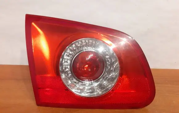 Volkswagen PASSAT B6 Tailgate rear/tail lights 3C9945093