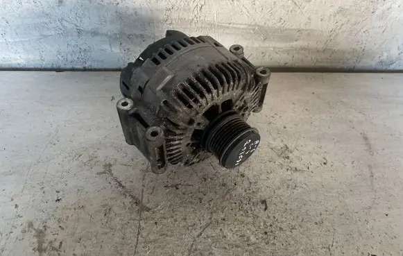Audi A6 S6 C5 4B Generator/alternator 06E903016D 706003211 2543315A
