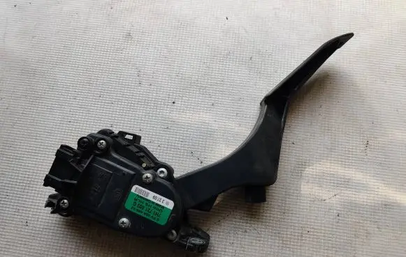 Volkswagen Transporter - Caravelle T5 Accelerator throttle pedal 7H1721503G 6PV00849633