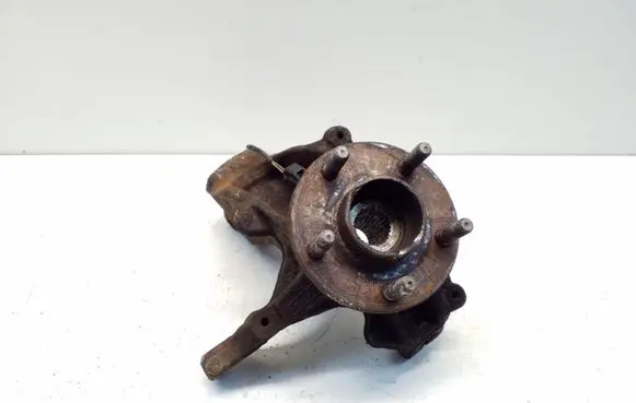 Ford Focus Front wheel hub AV613K170