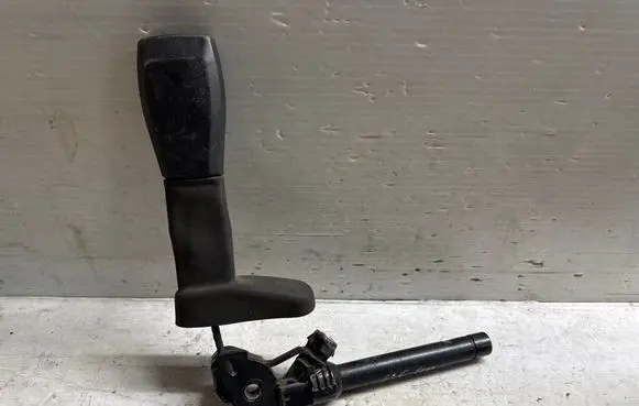 Volvo XC70 Front seatbelt buckle 6031762