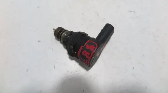 BMW 3 E90 E91 Fuel main line pipe 0281002481 281003 11105409