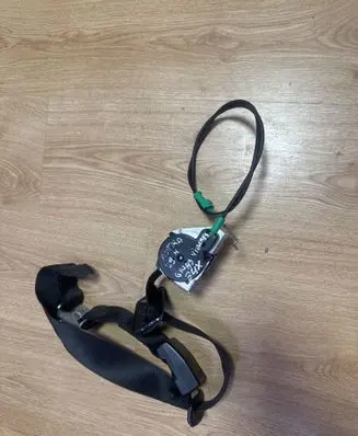 Opel Astra G Middle seatbelt (rear) 90560646 566324400 040205