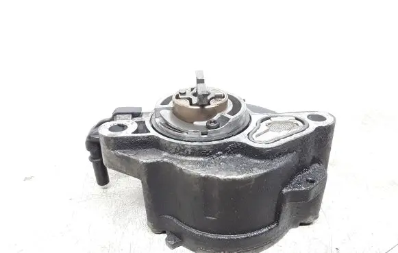 Volvo V50 Vacuum pump