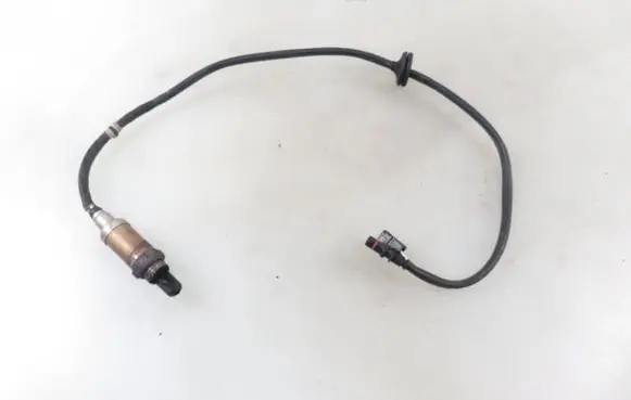 Mercedes-Benz E W124 Lambda probe sensor 0095423917 0258003130