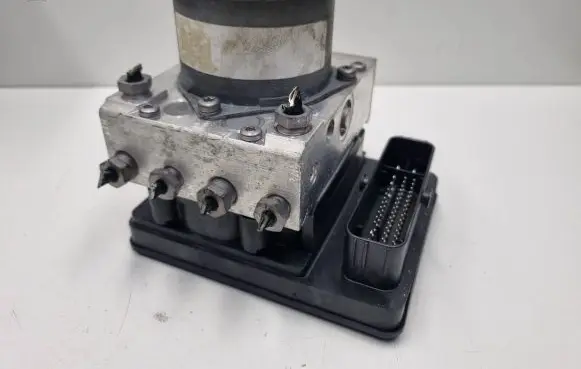 Mercedes-Benz E W213 ABS Pump A2134310801 2134310801