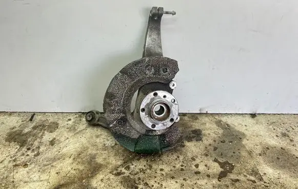 BMW 5 F10 F11 Front wheel hub spindle knuckle A1M9S1CD
