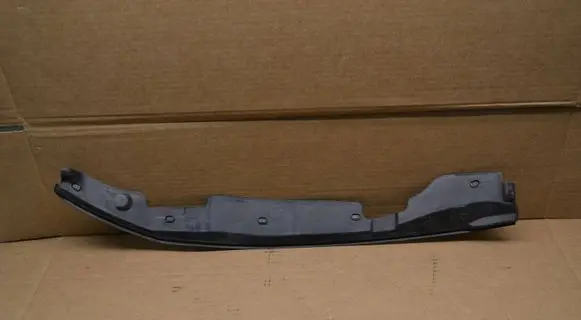BMW X1 F48 F49 Rubber seal front door (on door) 7349644 7002