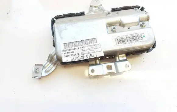 Mercedes-Benz C W203 Front door airbag a2038600105 1012226210017