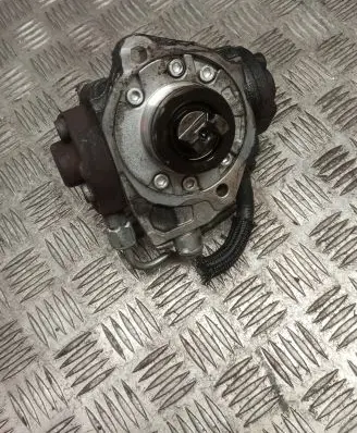Toyota Avensis T250 Fuel injection high pressure pump 221000R020