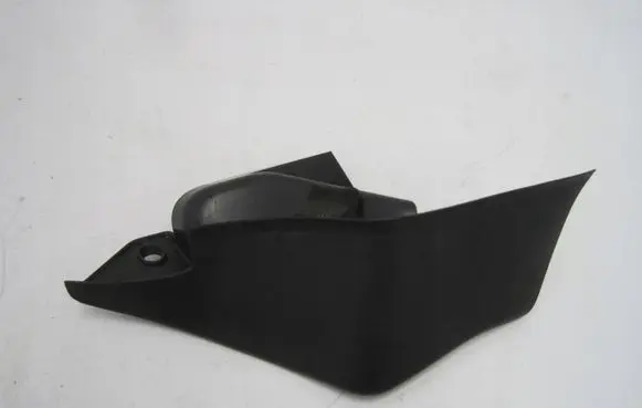Peugeot 3008 III Wiper trim 9859812680