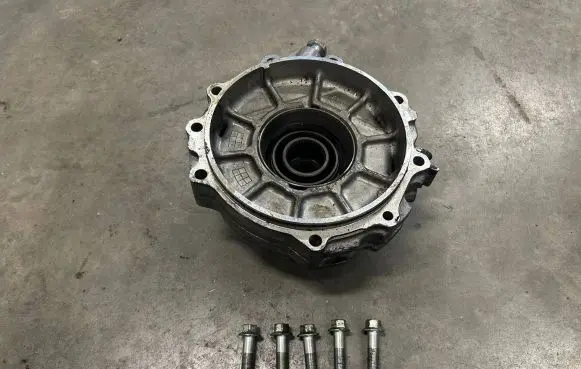 Mitsubishi Lancer X Gearbox transfer box case 067028 067027