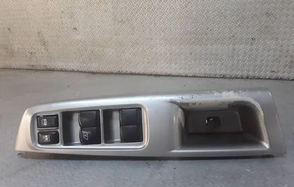 Subaru Forester SH Electric window control switch 94266FG030