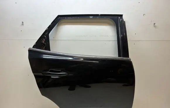 Peugeot 3008 II Rear door