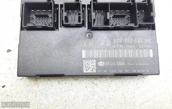 Volkswagen PASSAT B6 Engine control unit/module 3C0959433AK