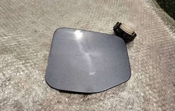 Mitsubishi Pajero Fuel tank cap 