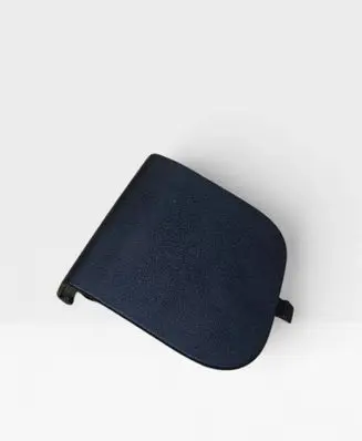 Land Rover Range Rover Sport L320 Seat belt trim FCL500072 D1U7A 343812