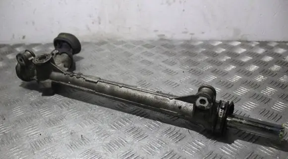 Skoda Fabia Mk3 (NJ) Steering rack 6820000244