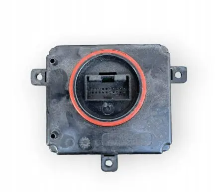 Volkswagen Amarok Headlight ballast module Xenon 4G0907697G 28357968 401140244