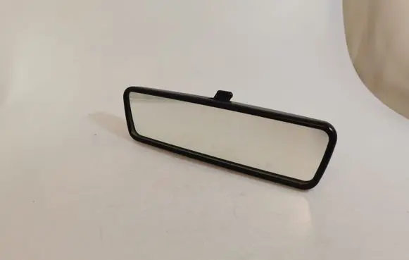 Rear view mirror (interior)