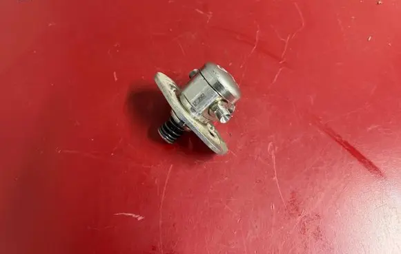 BMW X3 G45 Fuel injection high pressure pump 7934496 13517934496