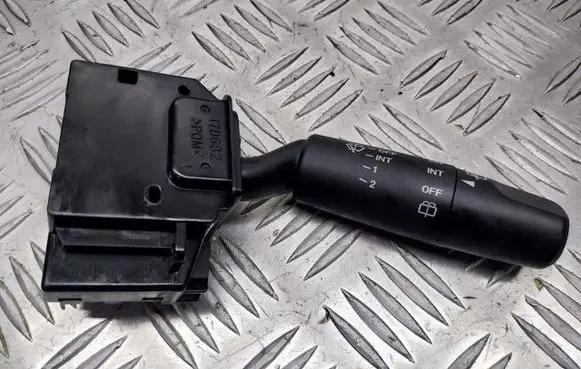Mazda 3 I Wiper switch 17D682