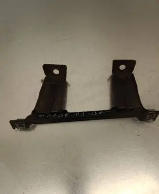 BMW X5 F15 Fender mounting bracket 55204J207