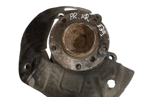 BMW 5 E39 Front wheel hub spindle knuckle