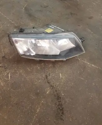 Skoda Octavia Mk3 (5E) Headlight/headlamp 030127260200 33413816