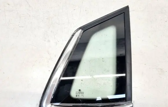 Skoda Kamiq Rear side window
