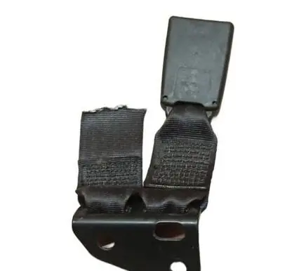 Rear seatbelt buckle
