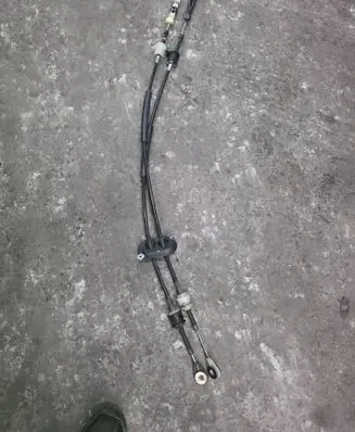 Opel Mokka X Gear shift cable linkage