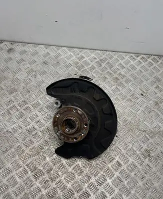 Volkswagen Golf VIII Front wheel hub 5WA407257A