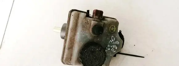 Peugeot 106 Master brake cylinder