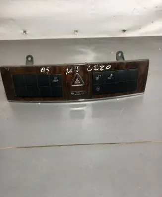 Hazard light switch