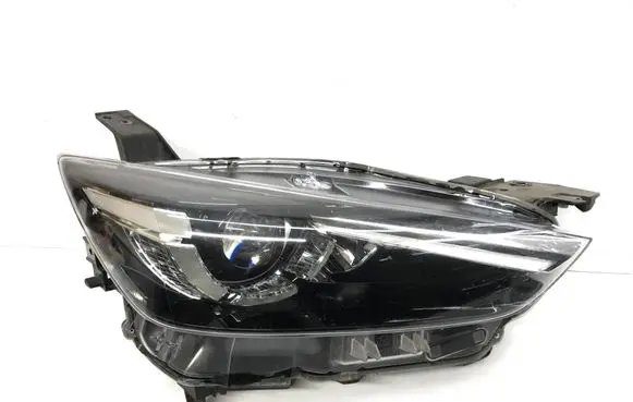 Mazda CX-3 Headlight/headlamp D10E51030