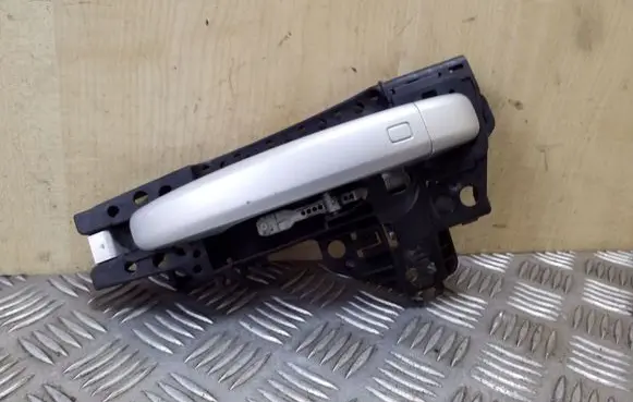 Audi A5 Sportback 8TA Front door exterior handle 8T01837885A