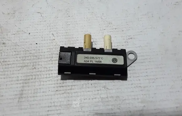 Volkswagen Caddy Aerial antenna amplifier 2K0035577C