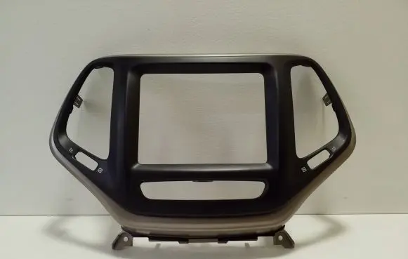 Radio/GPS head unit trim