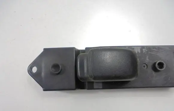 Mitsubishi Galant Electric window control switch MR252818