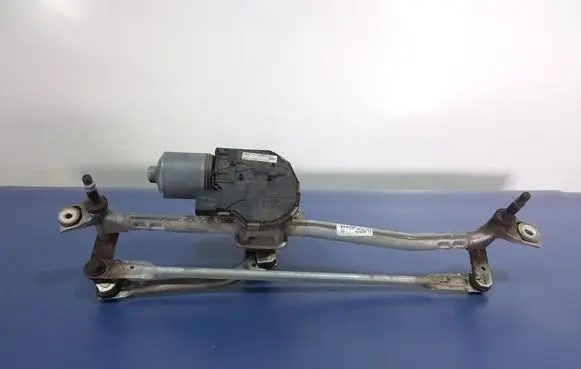 Audi A8 S8 D4 4H Front wiper linkage and motor 4H1955023C